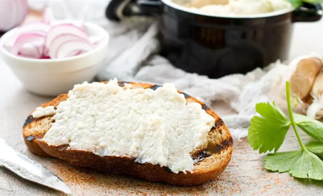 8 грудня: День сала, День Брауні, Зелений понеділок та інші свята, події й дати