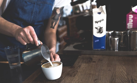 Шукаєте роботу? У Старокостянтинові потрібні водії, кухарі та медсестри