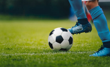 10 грудня: Всесвітній день футболу та інші свята, події й дати