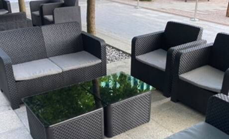 Меблі для івентів: як уникнути помилок під час вибору