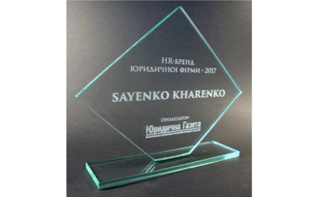 Емоції п'єдесталу: чому спорт обирає скло замість металу