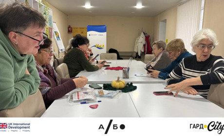 Досвід — кращий вчитель: як журналісти Гард.City вчили людей поважного віку захищатися від шахраїв