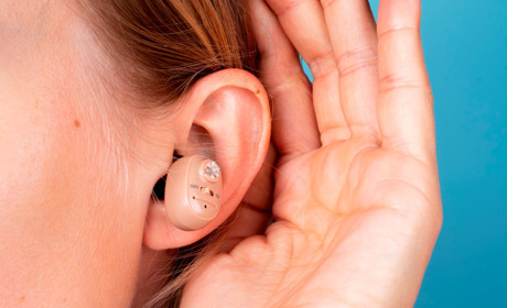 Як отримати слуховий апарат безкоштовно: в Україну надійшли майже 7 тисяч пристроїв