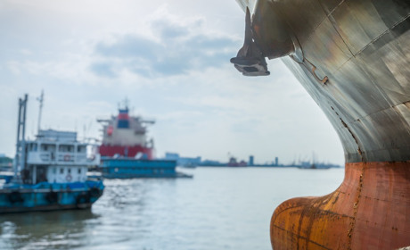 Експорт зерна з України вимушено знижується. Усе через російські удари по морських портах