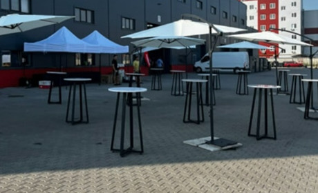 Парасолі для літніх подій: як вибрати та розмістити