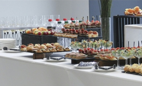 7 видів келихів, які потрібні для більшості заходів