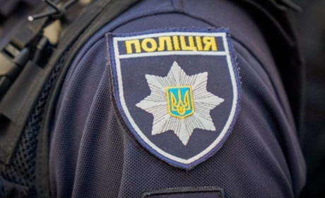 На Переяславщині батьки виявили сина мертвим із ножовою раною живота: хроніка поліції