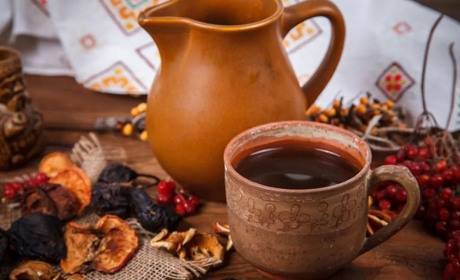 Як приготувати узвар із сухофруктів: класичний рецепт