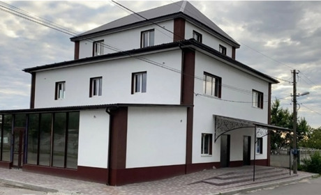 Медичний центр «А-Медікал» у Фастові розширює можливості: нові напрямки та малоінвазивна хірургія