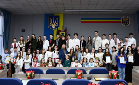 У Ніжині відзначили обдаровану молодь