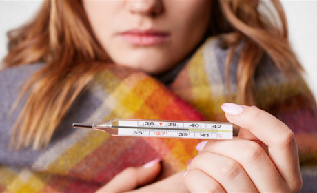 В Україні зростає захворюваність на грип, ГРВІ та COVID-19: статистика МОЗ та поради лікарів