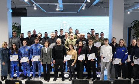 На Хмельниччині відзначили видатних спортсменів та тренерів: серед лауреатів старокостянтинівці