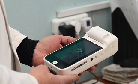 Ширший діапазон та портативність: у Кагарлику в лабораторії «первинки» з’явився новий аналізатор