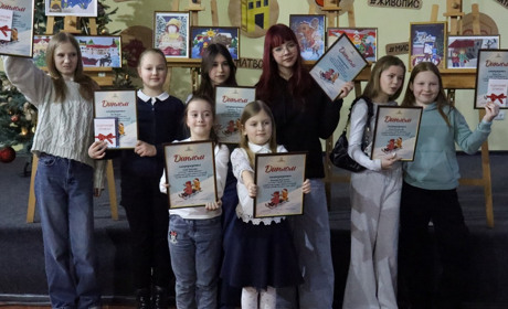 У Старокостянтинові нагородили переможців конкурсу «Зимова листівка Княжого міста 2025»