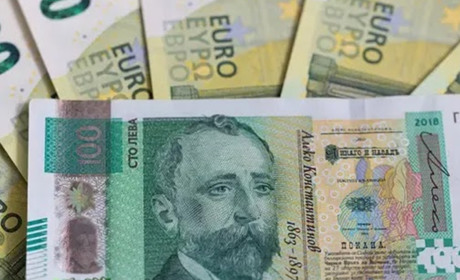 З 1 січня 2026 року Болгарія переходить на євро: що це означає для країни та ЄС