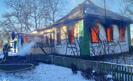 Трагічна пожежа у Мехедівці: у новорічну ніч загинула жінка