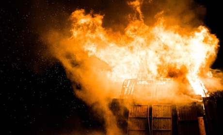 На Кременеччині внаслідок пожежі загинула жінка