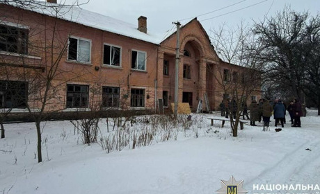 Ракетний удар по Золотоноші 3 січня: п’ятеро поранених, пошкоджено житло та інфраструктуру