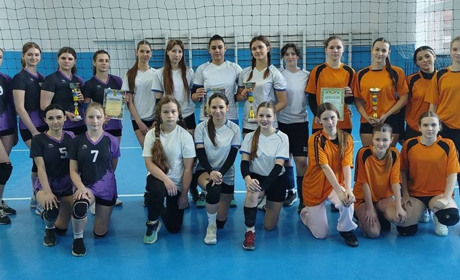 У Гадячі відбулися відкриті змагання з волейболу серед дівчат