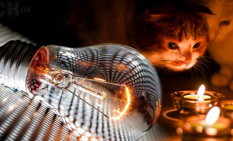 Графік відключень світла в Полонному на 8 січня: коли не буде світла