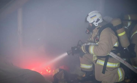 На Кременеччині за добу сталося дві пожежі: одна з них — зі смертельними наслідками