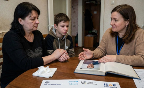 Коли біль руйнує родину: як фахівці допомогли матері й сину знову почути одне одного