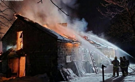 На Кременеччині трапилась масштабна пожежа