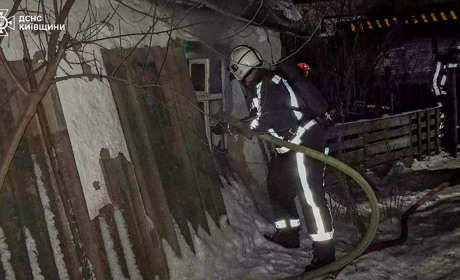 У Ржищеві горіли кафе та хата: постраждав чоловік