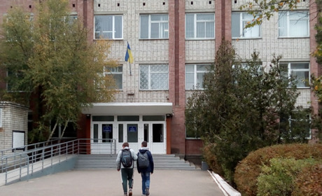 Освітянці з Нової Каховки повідомили підозру: очолила школу в окупації