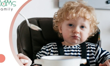 Чи можна спровокувати алергічну реакцію у дитини, якщо вводити у прикорм дитячі кашки?