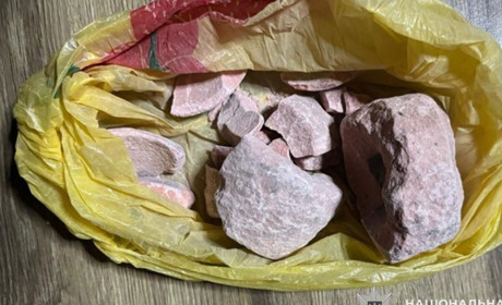 На Кременеччині чоловік зберігав тротил