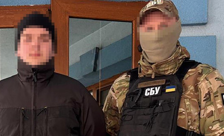 На Херсонщині викрили підлітків, які переробляли зброю для продажу