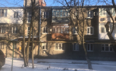 Третю добу без електрики через аварію: мешканці будинку в Первомайську звернулися до журналістів