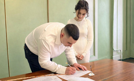 День працівників ДРАЦС: як працювала служба у 2025 році та чому їхня робота — це більше, ніж папери