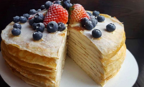 Млинцевий торт із заварним кремом: покроковий рецепт