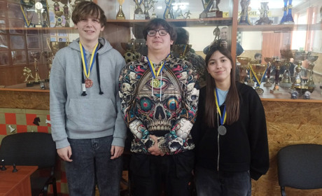 Юні стратеги Старокостянтинова вибороли першість у міському шаховому турнірі