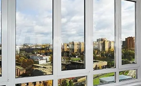 Як обрати тип скління балконів для своєї квартири