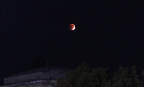 Черв’ячний чи Кривавий? Що означає березнева повня 2026 року і чи побачать її українці