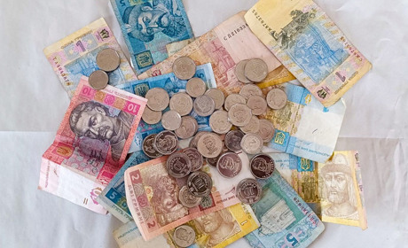 З 2 березня 2026 року банкноти 1, 2, 5 та 10 гривень старих випусків остаточно вилучать з обігу