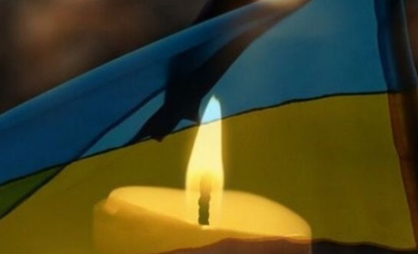 Коли біль розриває серце: у Старокостянтинові попрощаються із захисником