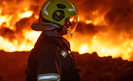 Пожежа в Усатовому: загорівся вантажний автомобіль, водій у лікарні