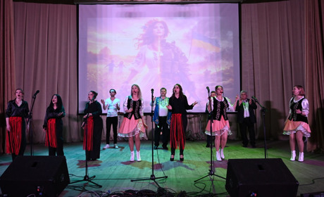 Благодійний концерт напередодні весни