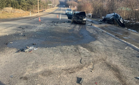 На Кременеччині на трасі зіткнулись три автомобілі