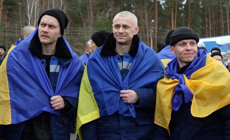 «Я повернувся. Я в Україні»: після 25 місяців полону звільнили військового зі Старокостянтинівщини