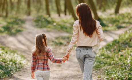 Встановлення батьківства у разі смерті чоловіка: Мін'юст роз'яснив процедуру