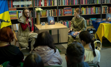 Презентовано книгу про українських дітей, які змушені дорослішати під час війни