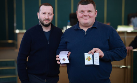 Полончанин Руслан Скримський отримав відзнаку «За наближення Перемоги» від голови Хмельницької ОВА