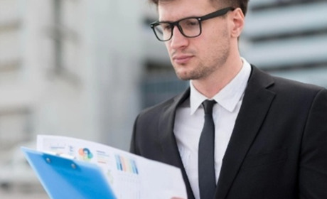 Перевірка бізнесу онлайн: що можна дізнатися з реєстру юридичних та фізичних осіб