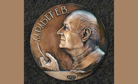 Хто віддав російському музею унікальні роботи маріупольського медальєра Юхима Харабета (відео)