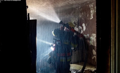 На Кременеччині горів житловий будинок